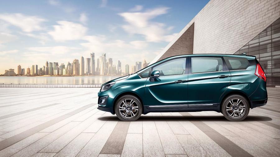  Mahindra Marazzo 2018 года  (фото 6 из 21)